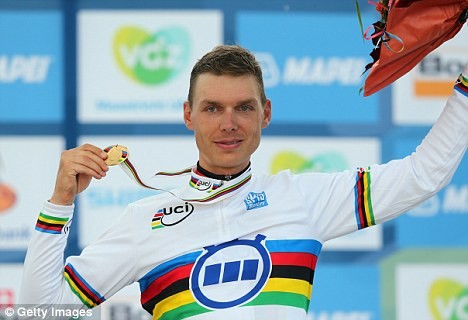Tony Martin opustil Vueltu - bikepoint.sk