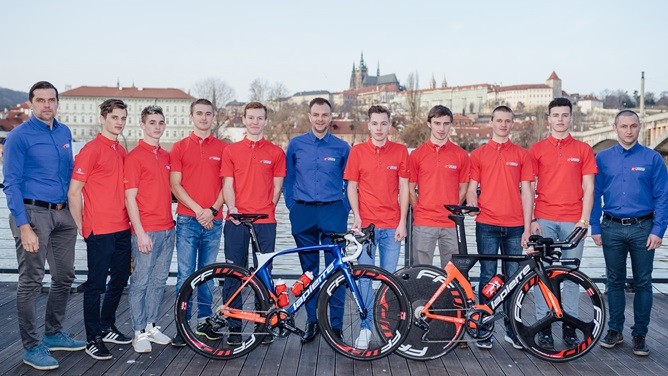 Tím Topforex - Lapierre so zmenami pre sezónu 2018 - bikepoint.sk