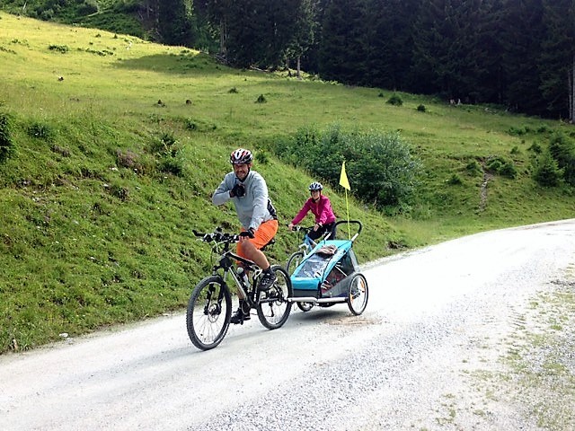 Na bicykli s cyklovozíkom v bikerskom raji — Rakúsko - bikepoint.sk