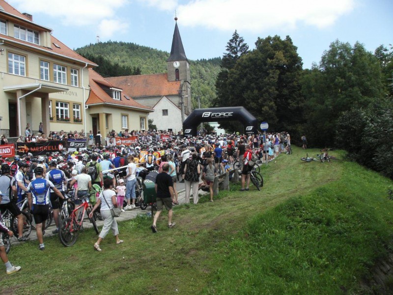 Na Rusavskej 50-ke zvíťazili Huřiková a Žák - bikepoint.sk