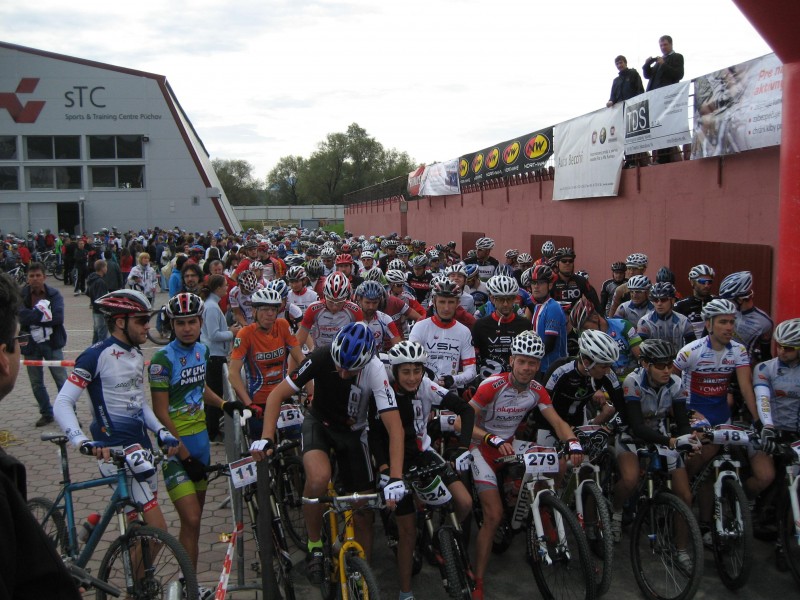 V Púchove zvíťazili Vojtková a Žák - bikepoint.sk