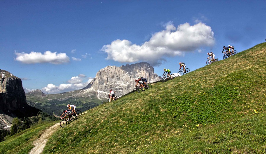 Od polnoci sa spustí prihlasovanie na SELLA RONDA HERO 2014 - bikepoint.sk
