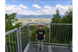 Rozhľadňa – vyhliadková veža na Dubovej