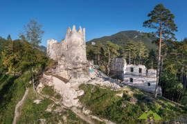 13. Blatnický hrad (600 mnm)